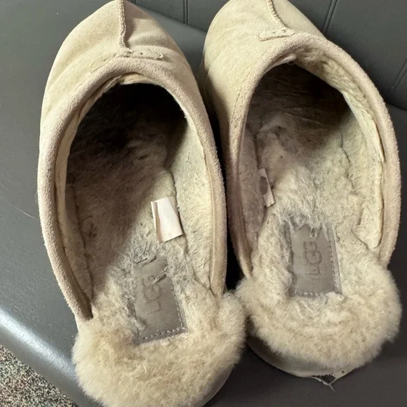 UGG Women's Discoquette Slide Slipper - Picture 3 of 7